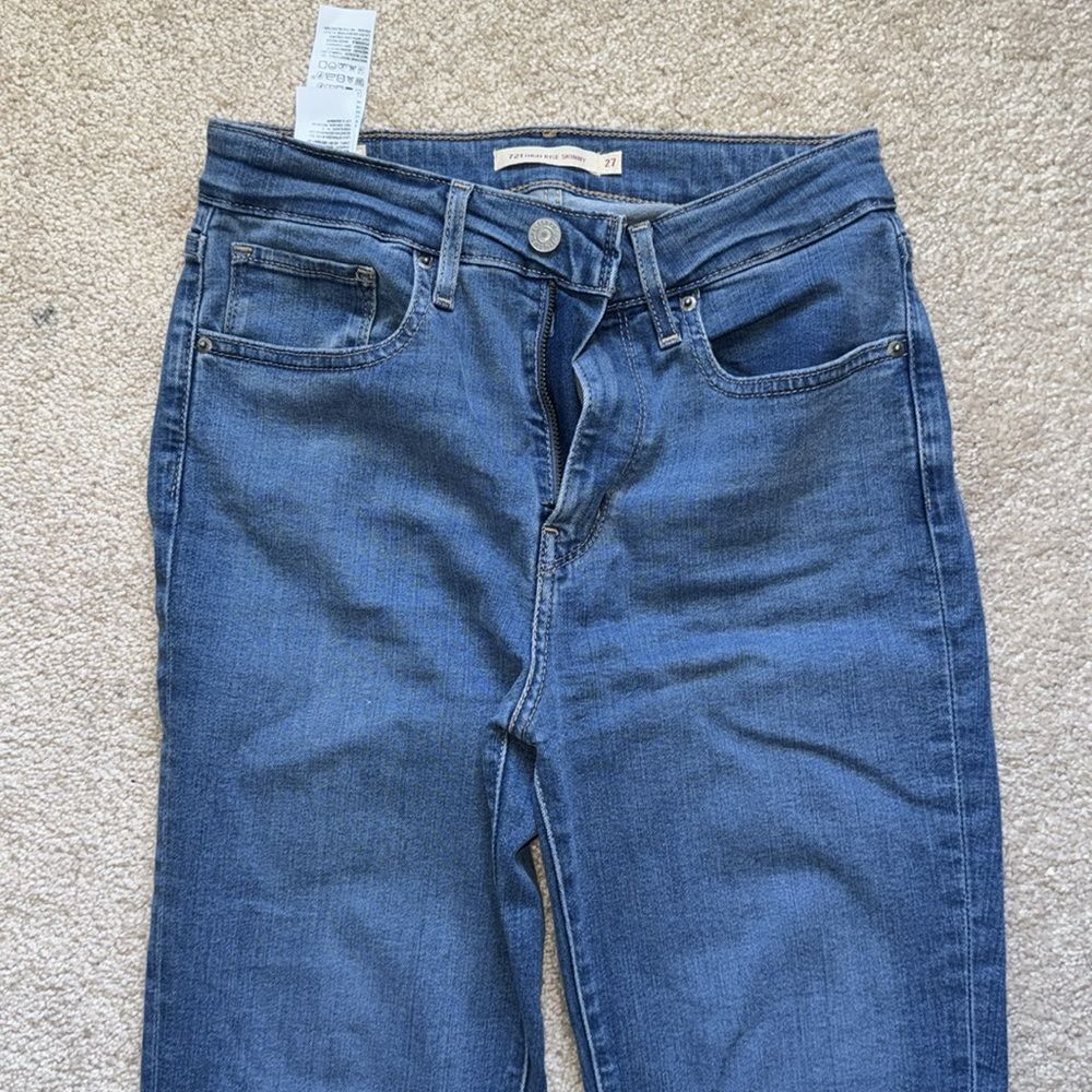 Levi’s High Rise Skinny - 27 - Picture 3 of 5